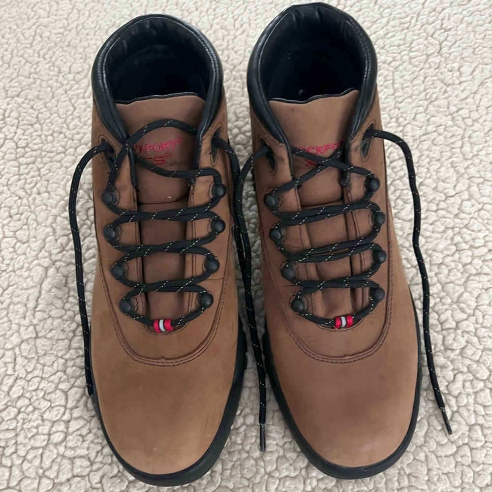Vibrant XCS Men’s Boots. 8.5